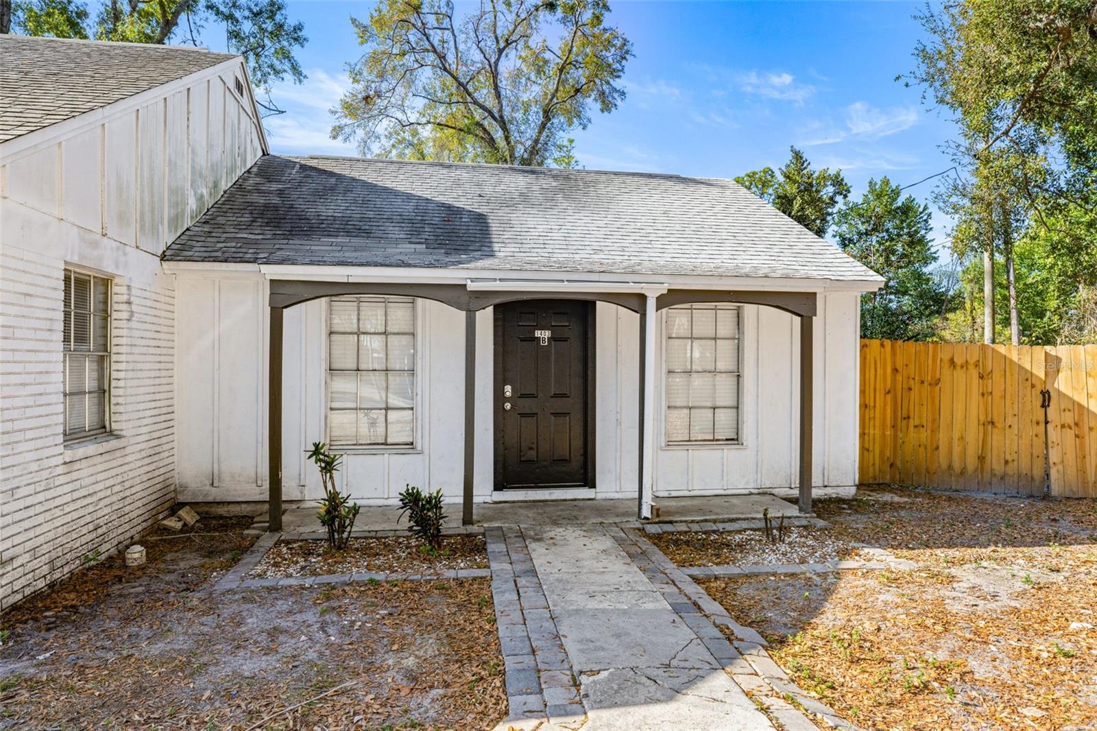 HAMNERS W E HOMESTEAD ACRES - Residential Income