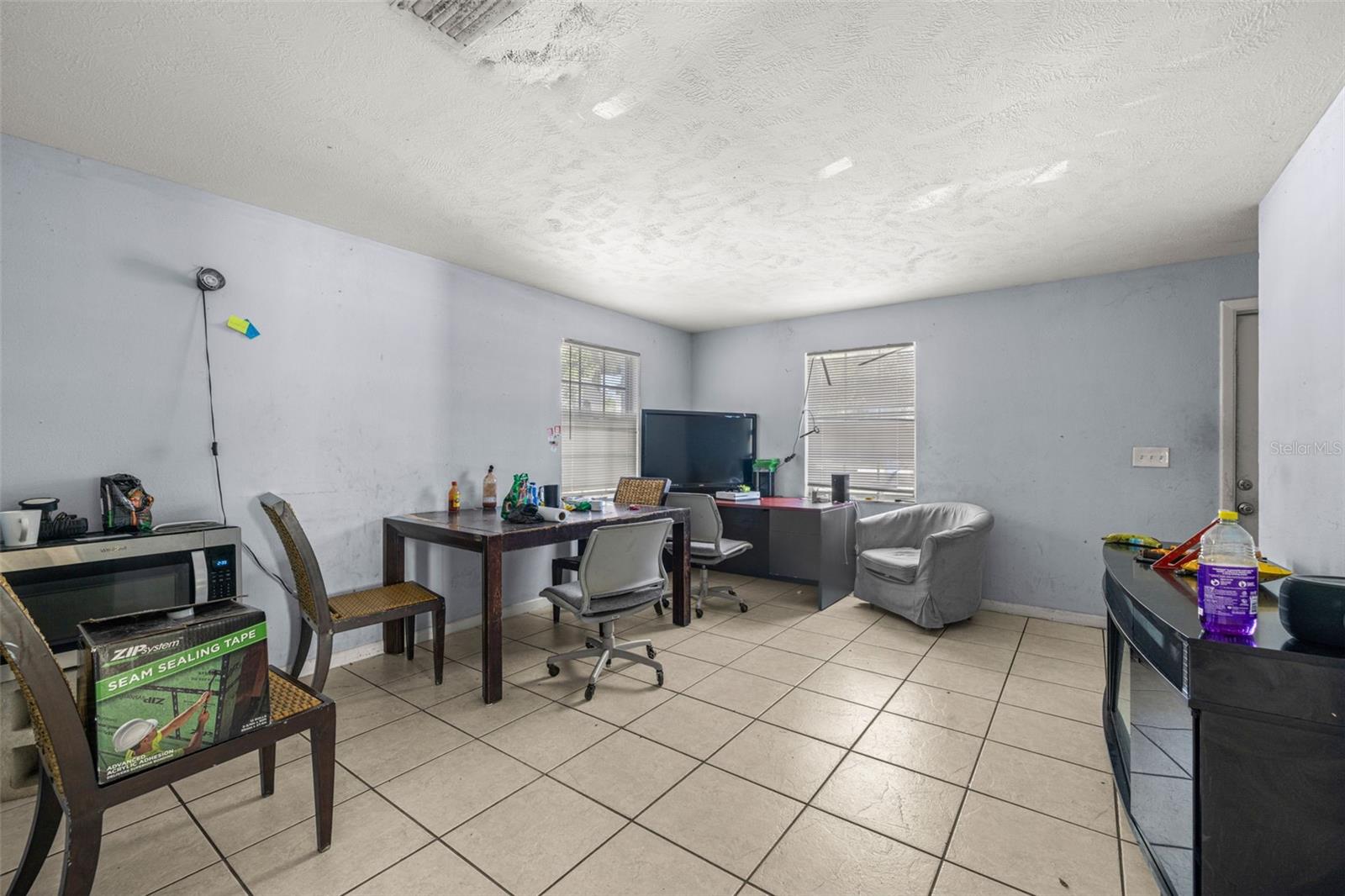 HAMNERS W E HOMESTEAD ACRES - Residential Income