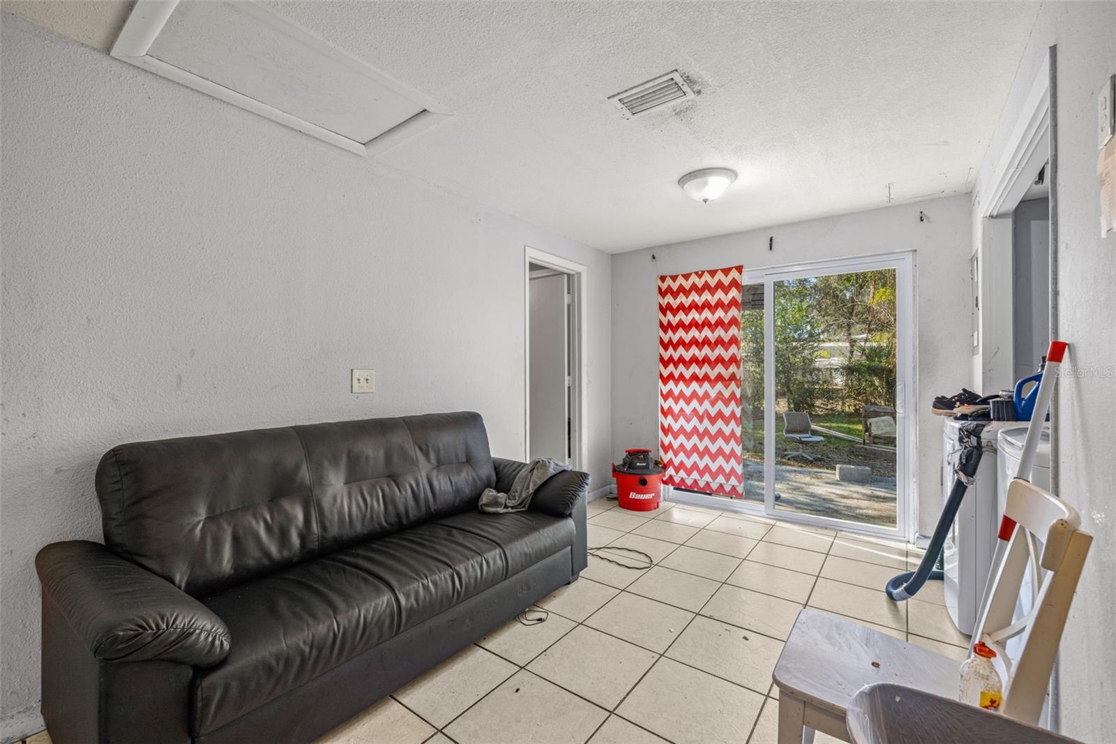 HAMNERS W E HOMESTEAD ACRES - Residential Income