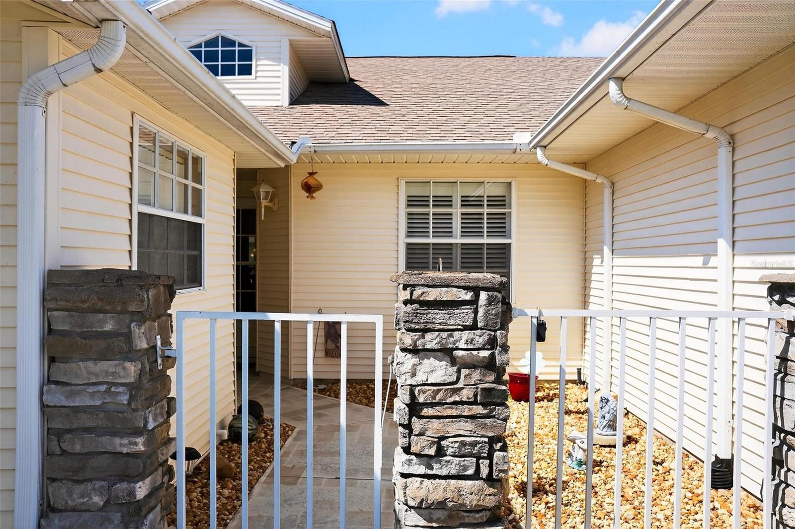 26627 RACQUET CIRCLE