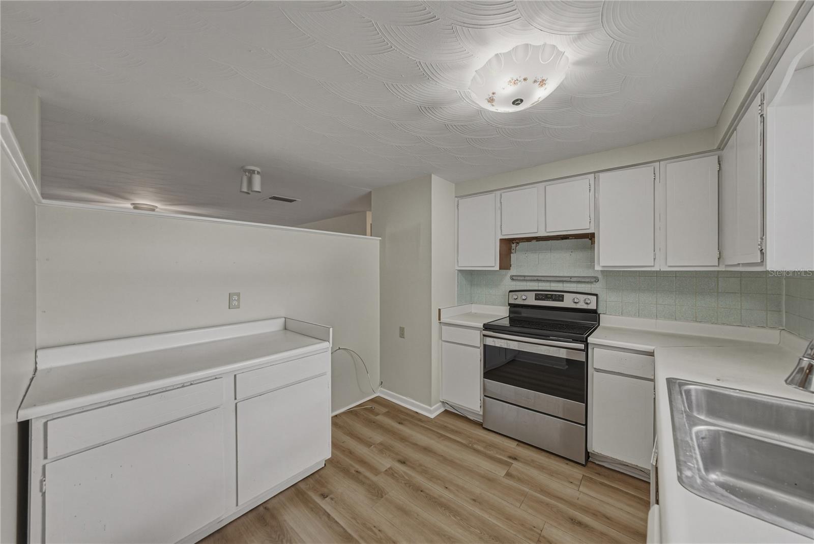 FORT KING ACRES - Residential