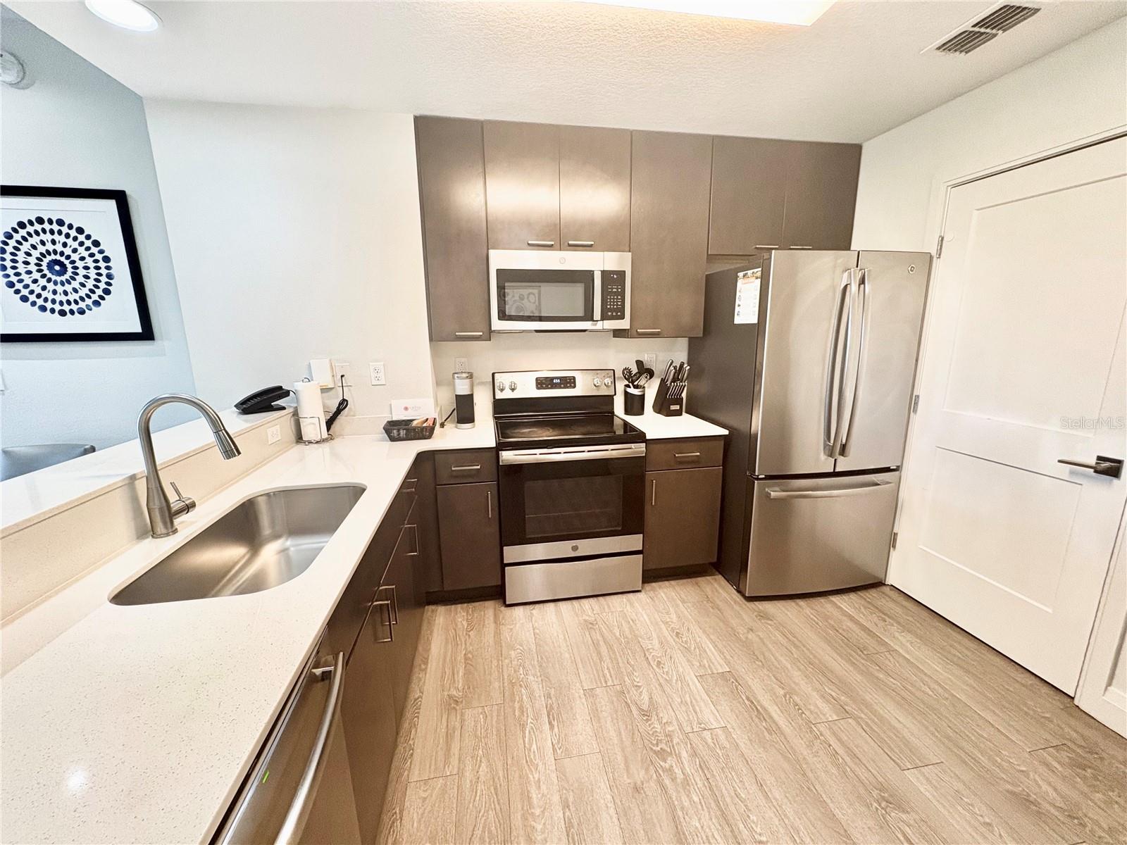 14501 GROVE RESORT AVENUE 3524