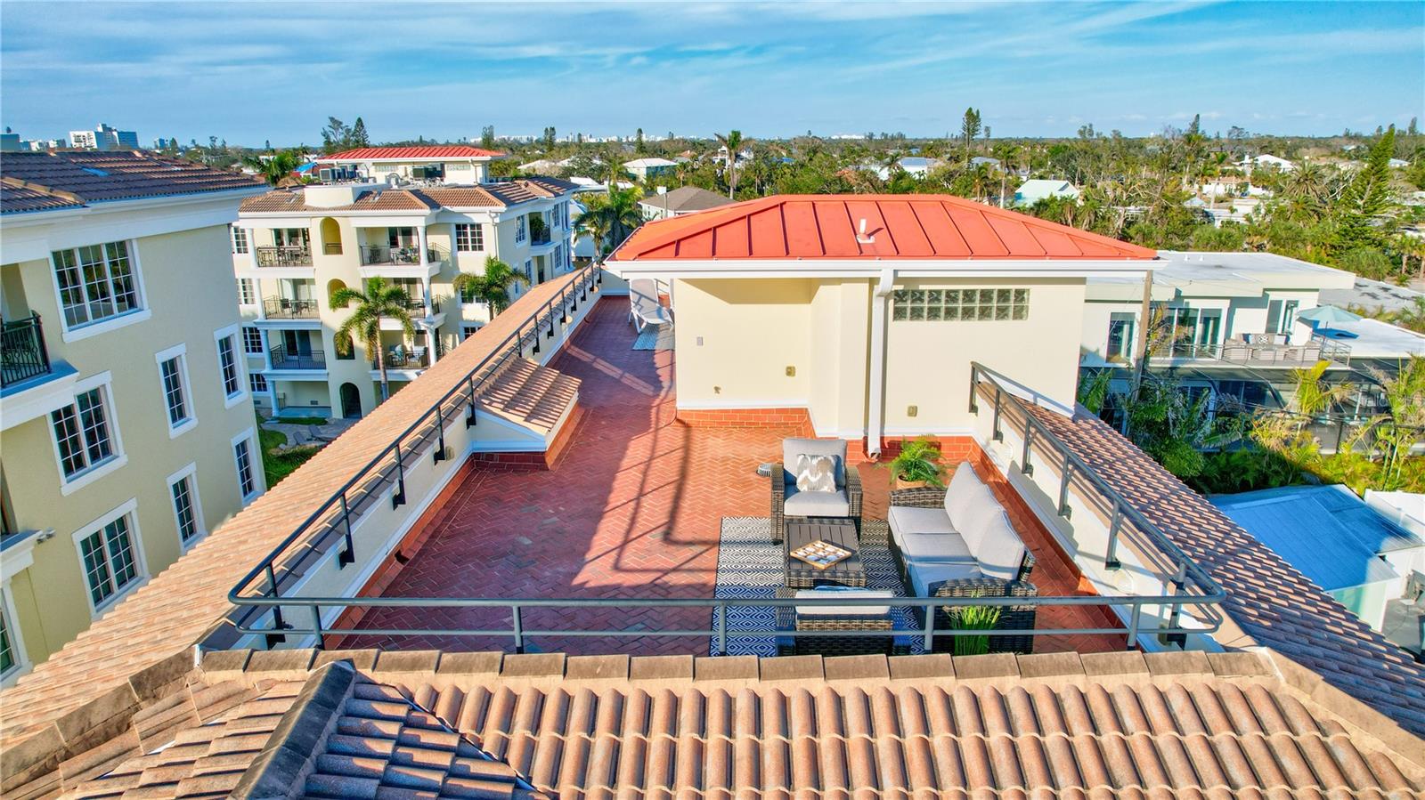 SARASOTA BEACH - Residential