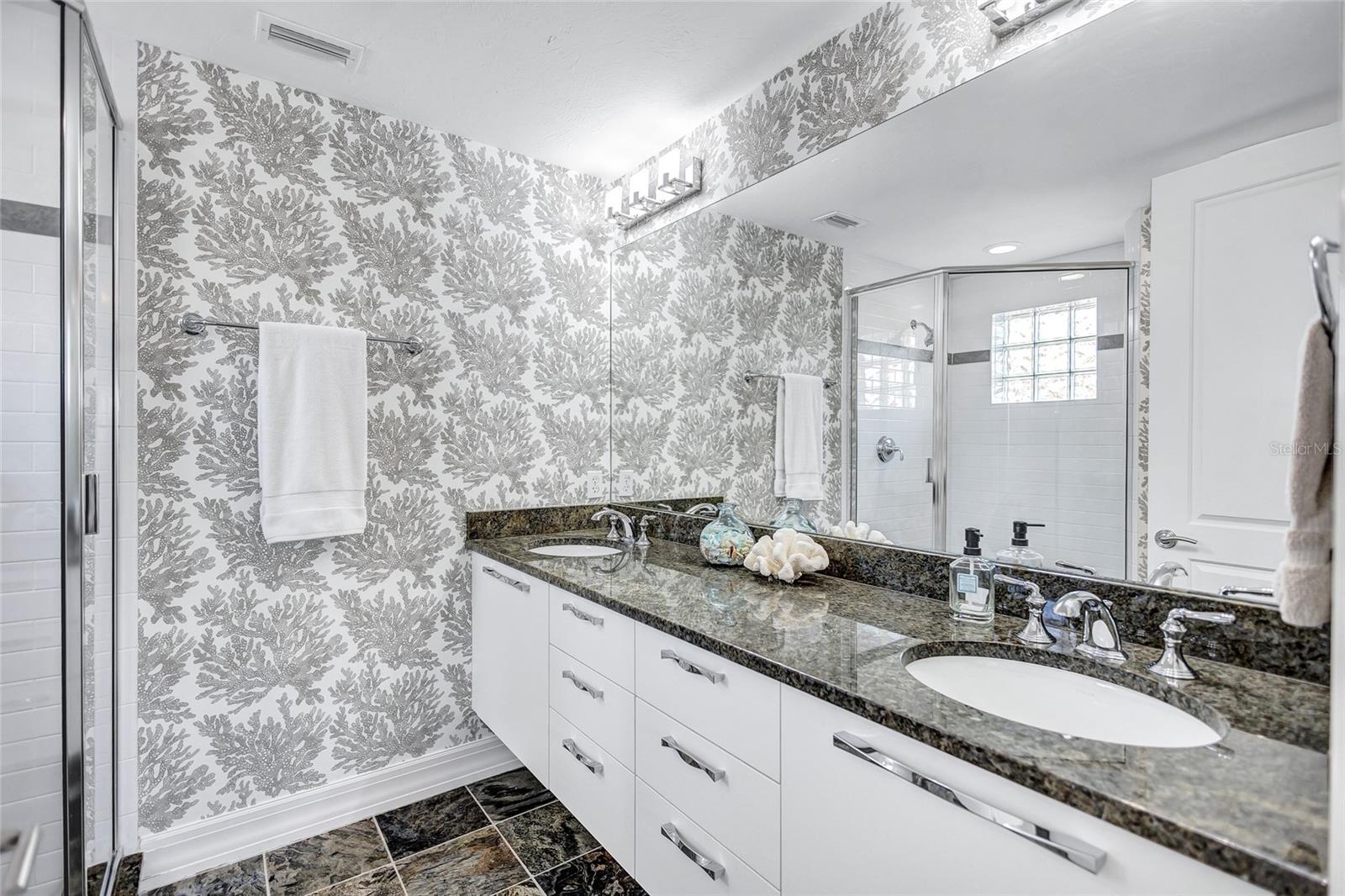 SARASOTA BEACH - Residential