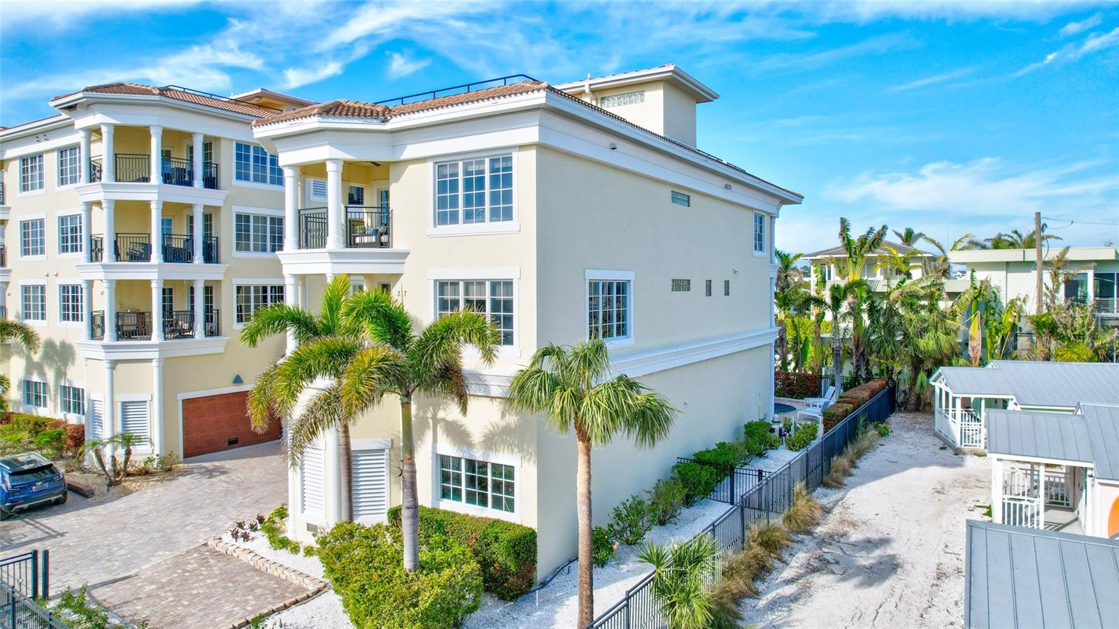 SARASOTA BEACH - Residential