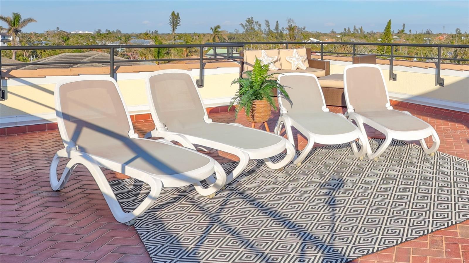 SARASOTA BEACH - Residential