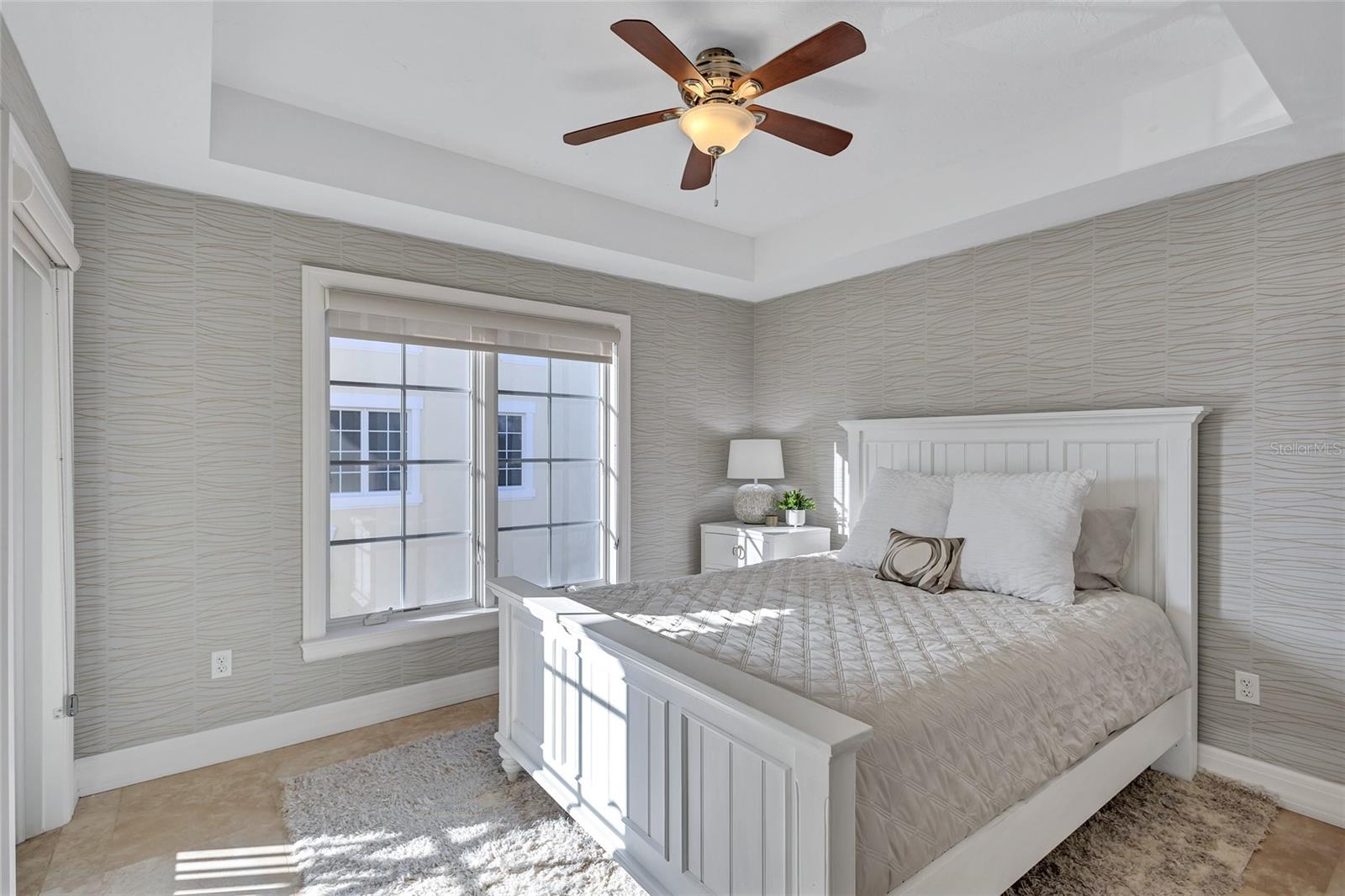 SARASOTA BEACH - Residential