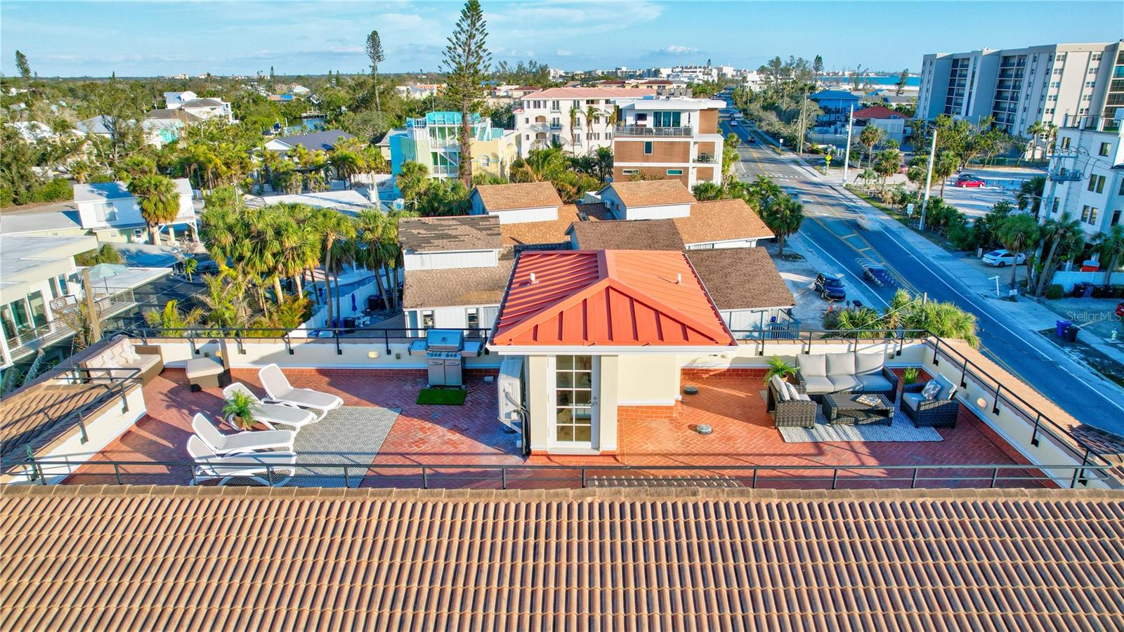 SARASOTA BEACH - Residential