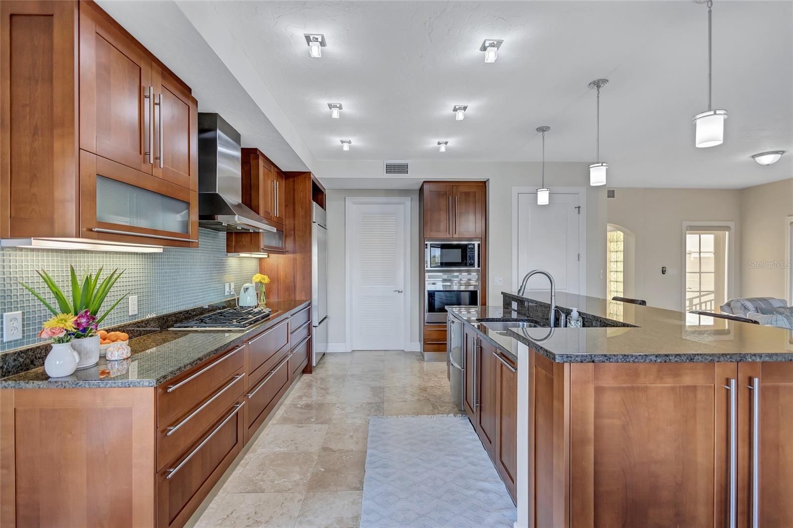 SARASOTA BEACH - Residential