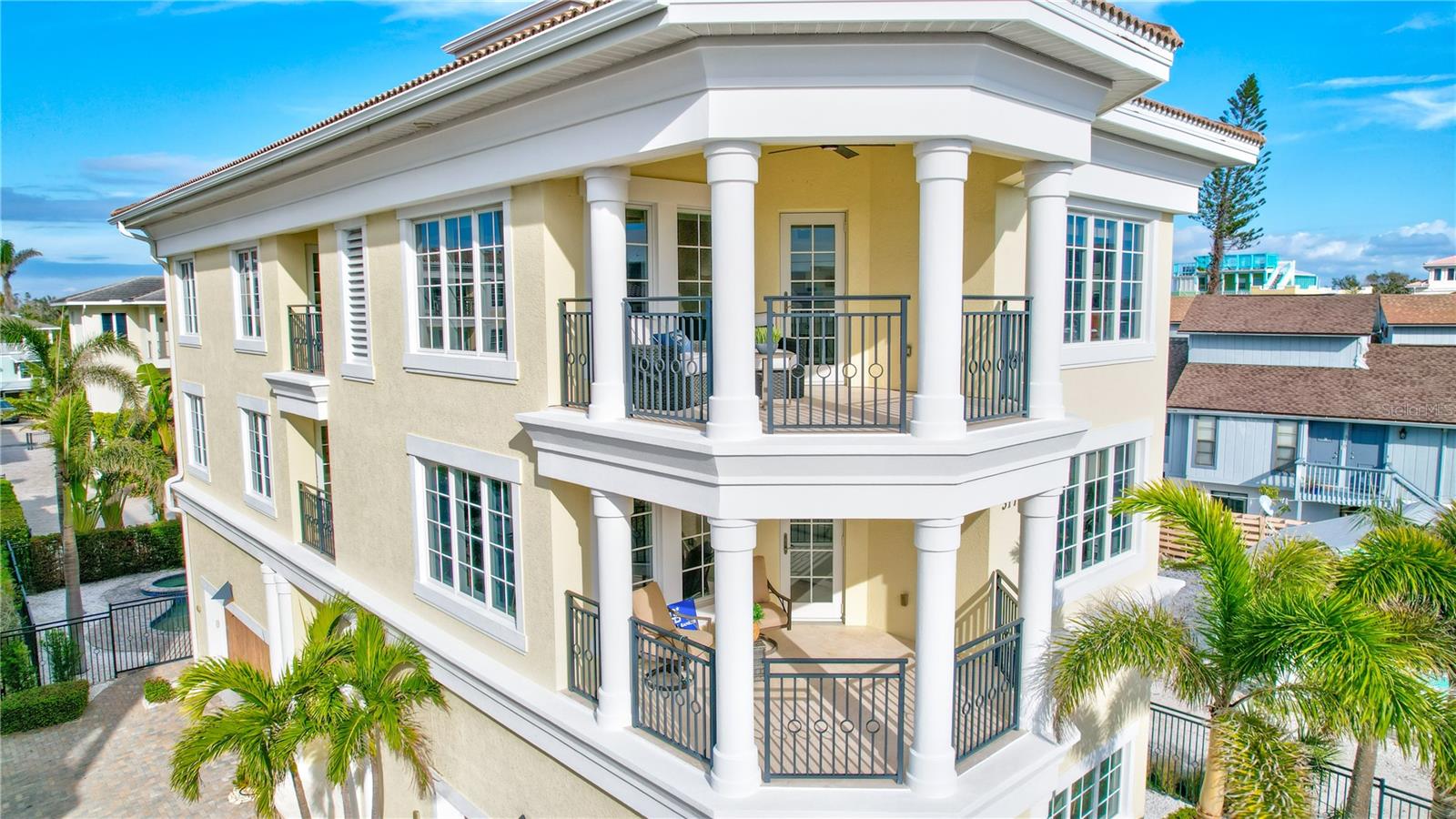 SARASOTA BEACH - Residential