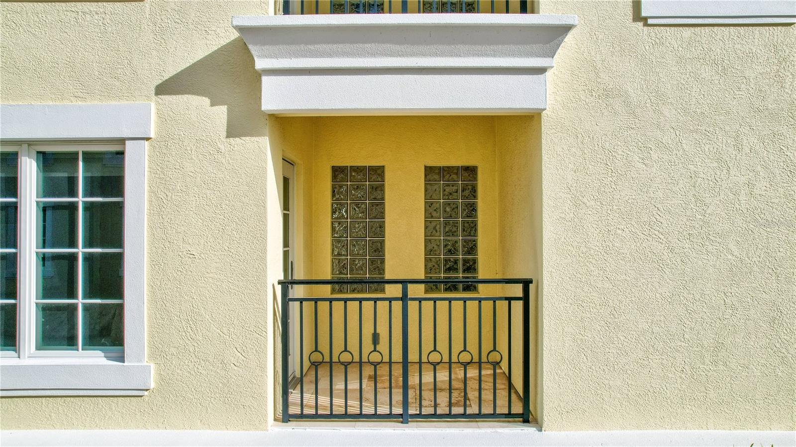 SARASOTA BEACH - Residential