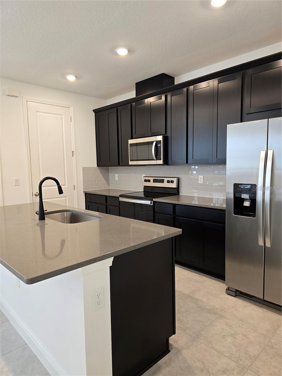 LAUREATE PARK PARCEL N-3 PHASE 2 107/135 LOT 88 - Residential Lease