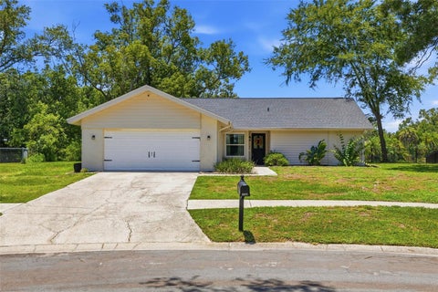 Photo of 17508 Brandywine Drive, Lutz, FL 33549 (MLS # TB8521185)