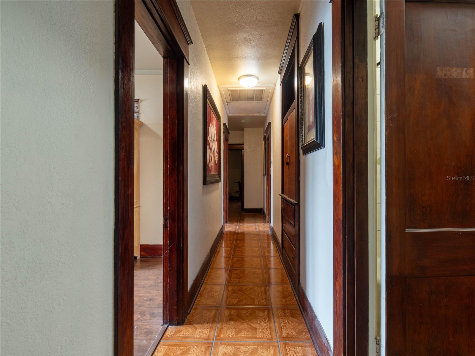 SUWANEE HEIGHTS - Commercial Lease