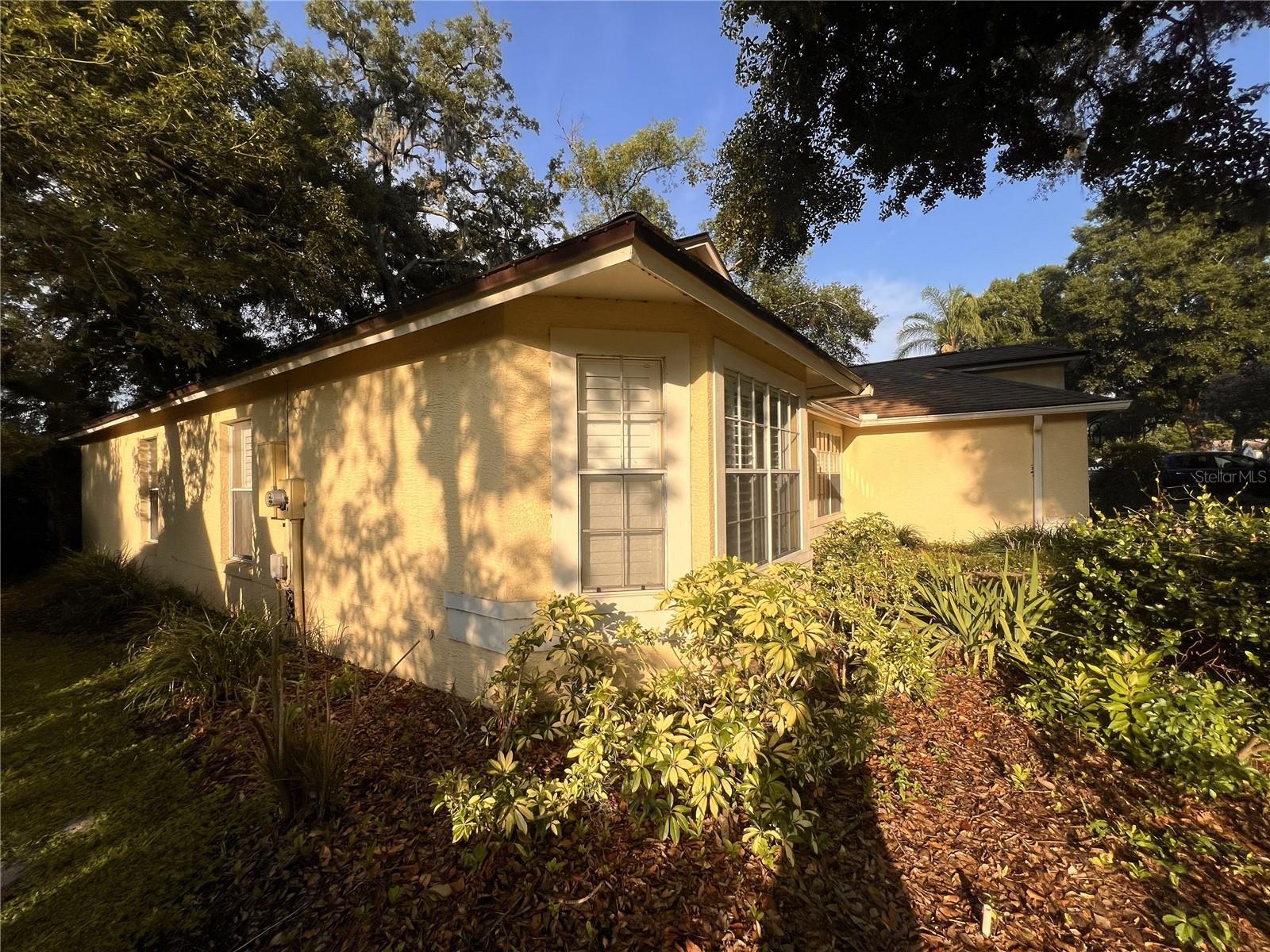 1320 SASSAFRAS AVENUE