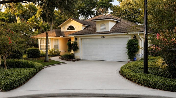 Photo 1 of 44 — 1320 SASSAFRAS AVENUE, ALTAMONTE SPRINGS, FL 32714