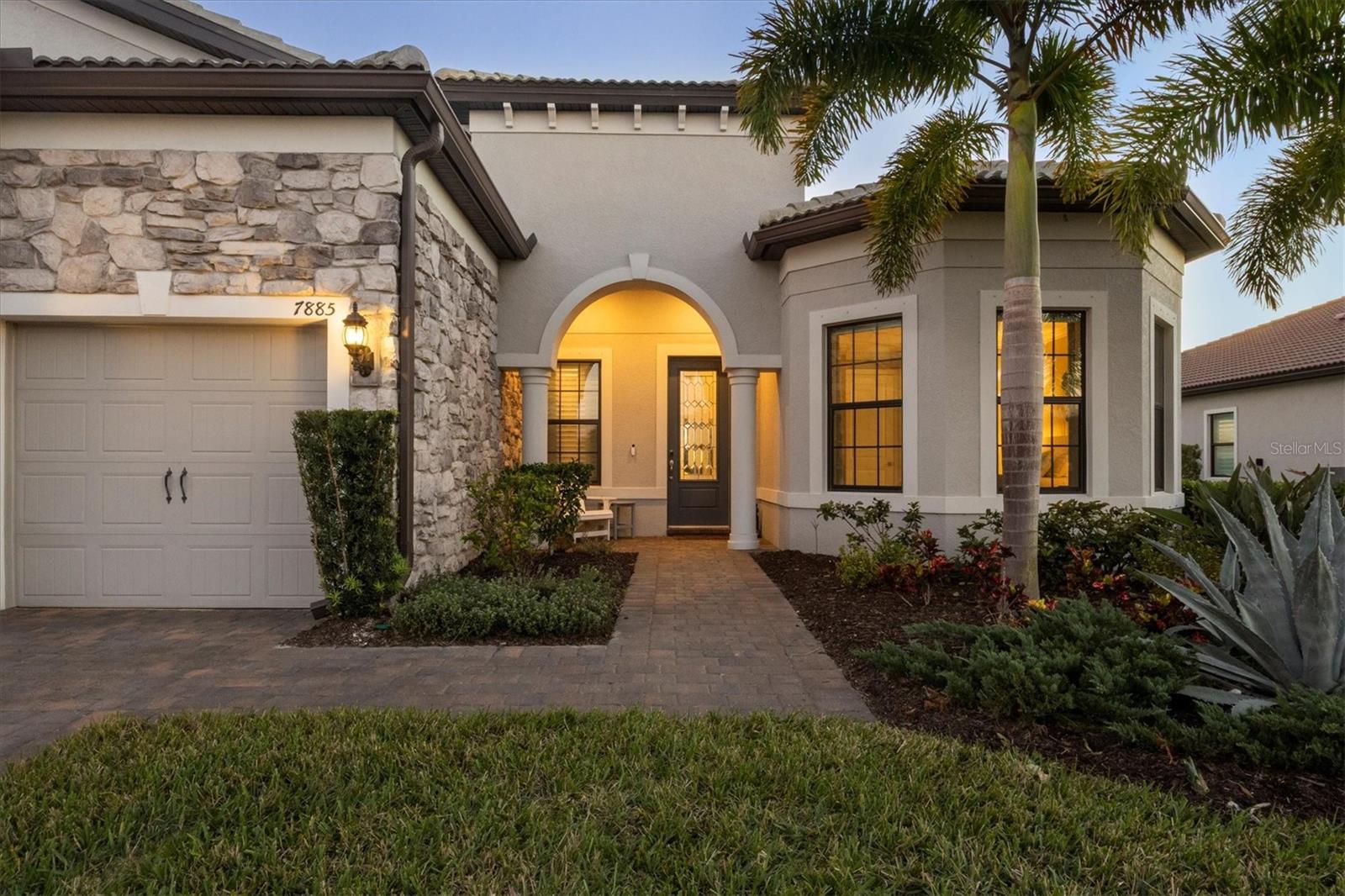 SHOREVIEW AT LAKEWOOD RANCH WATERSIDE - Residential