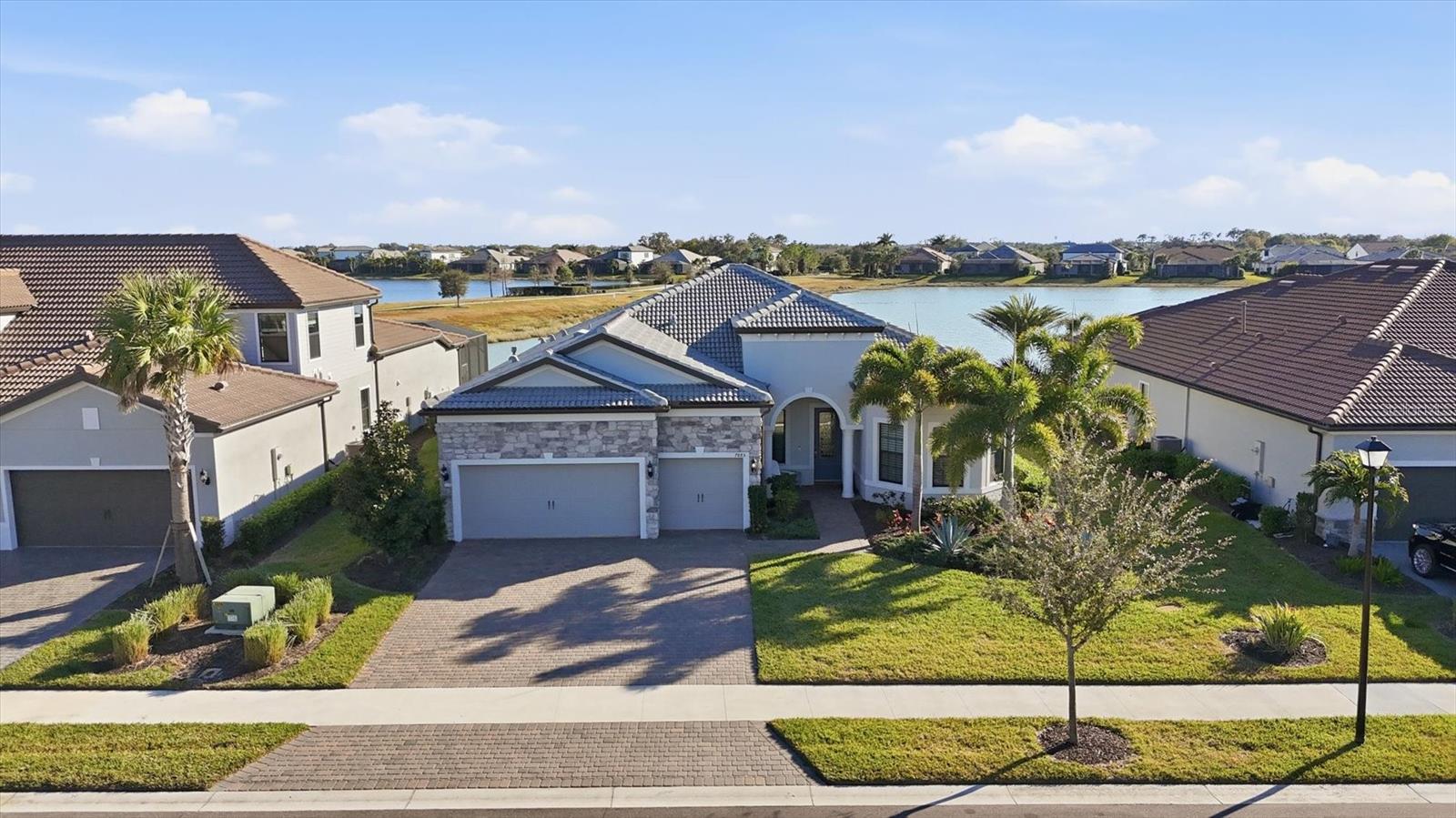 SHOREVIEW AT LAKEWOOD RANCH WATERSIDE - Residential