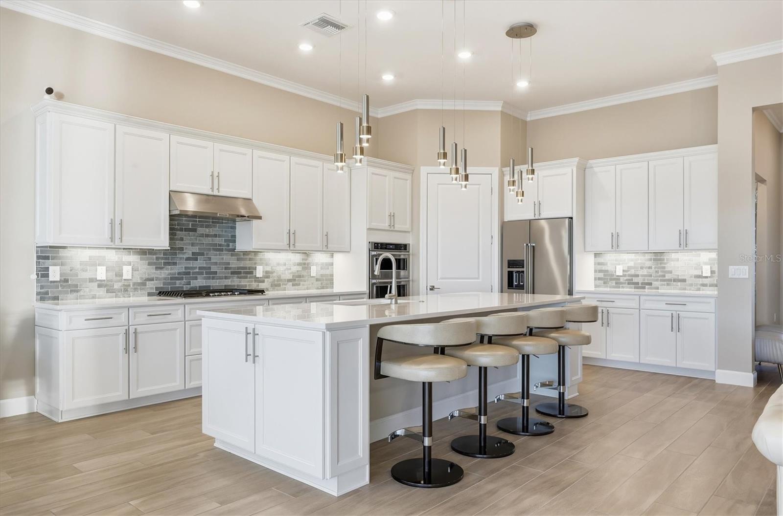 SHOREVIEW AT LAKEWOOD RANCH WATERSIDE - Residential