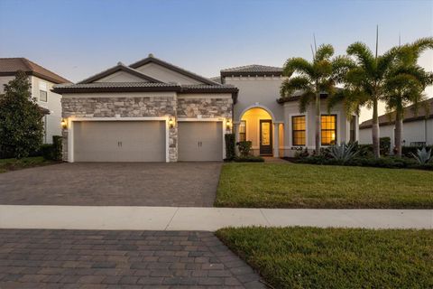 Photo of 7885 Mainsail Lane, Sarasota, FL 34240 (MLS # A4682351)