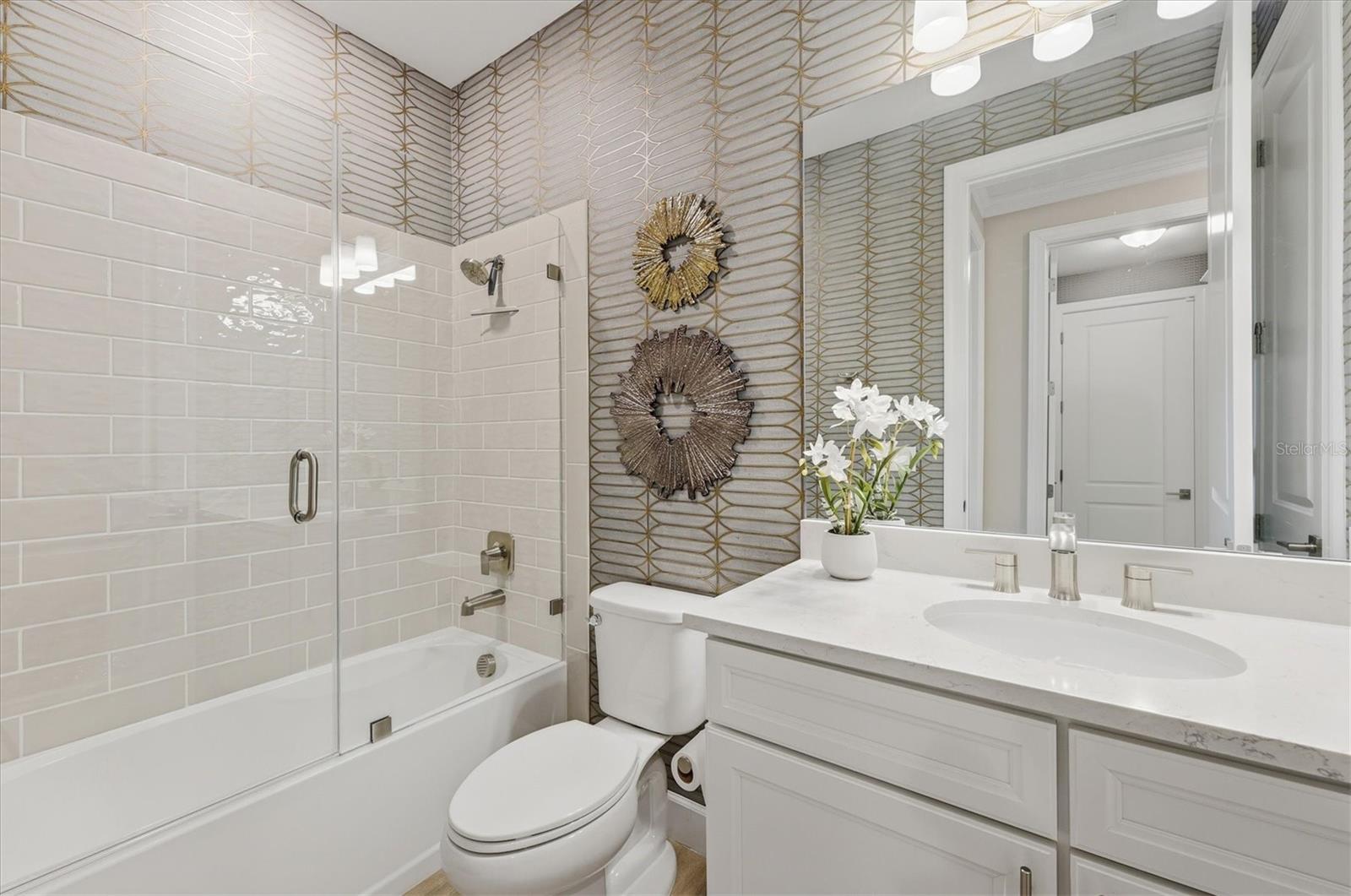 SHOREVIEW AT LAKEWOOD RANCH WATERSIDE - Residential