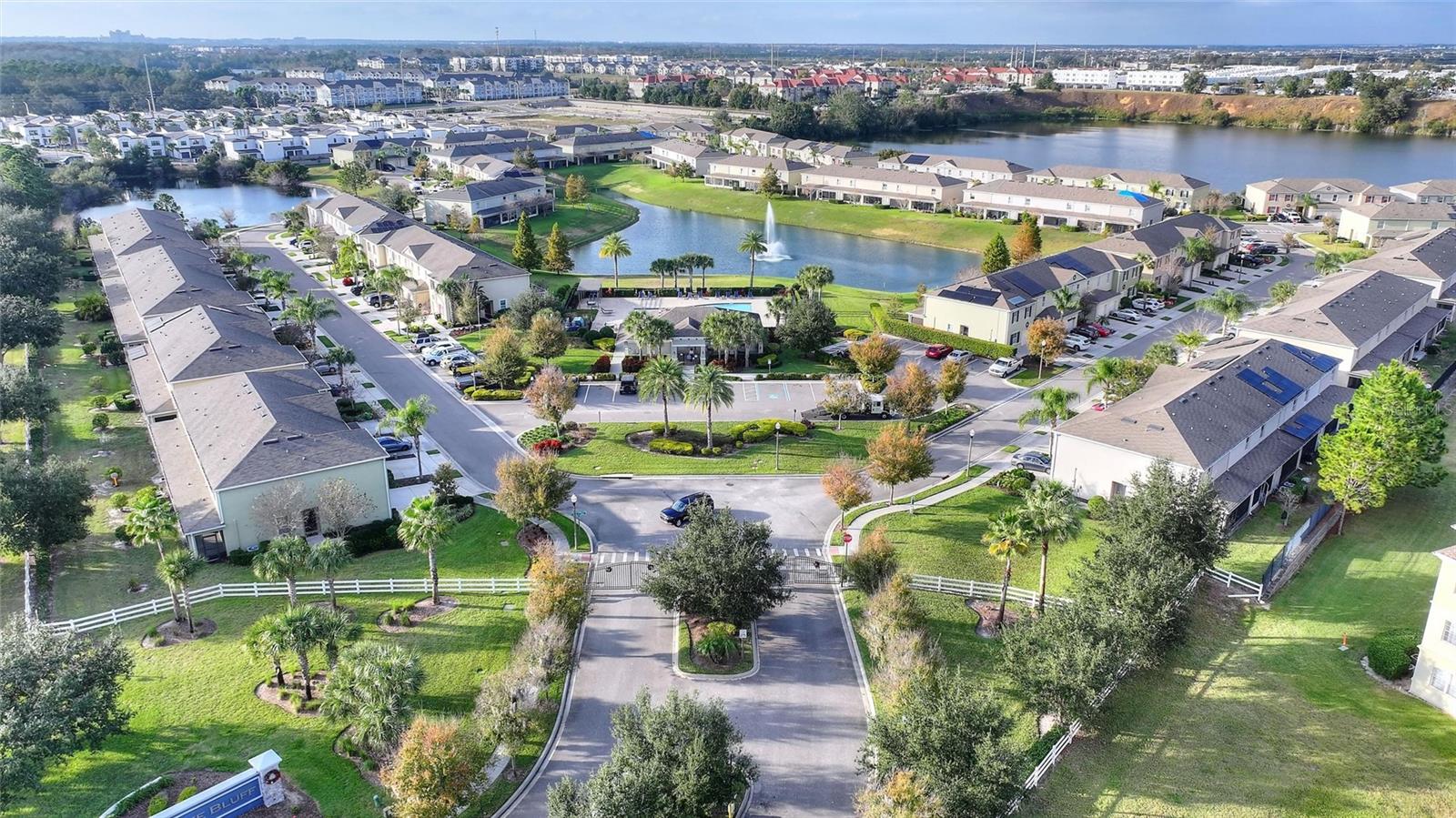 LAKE BLUFF/TOWN CENTER EAST PH - Residential