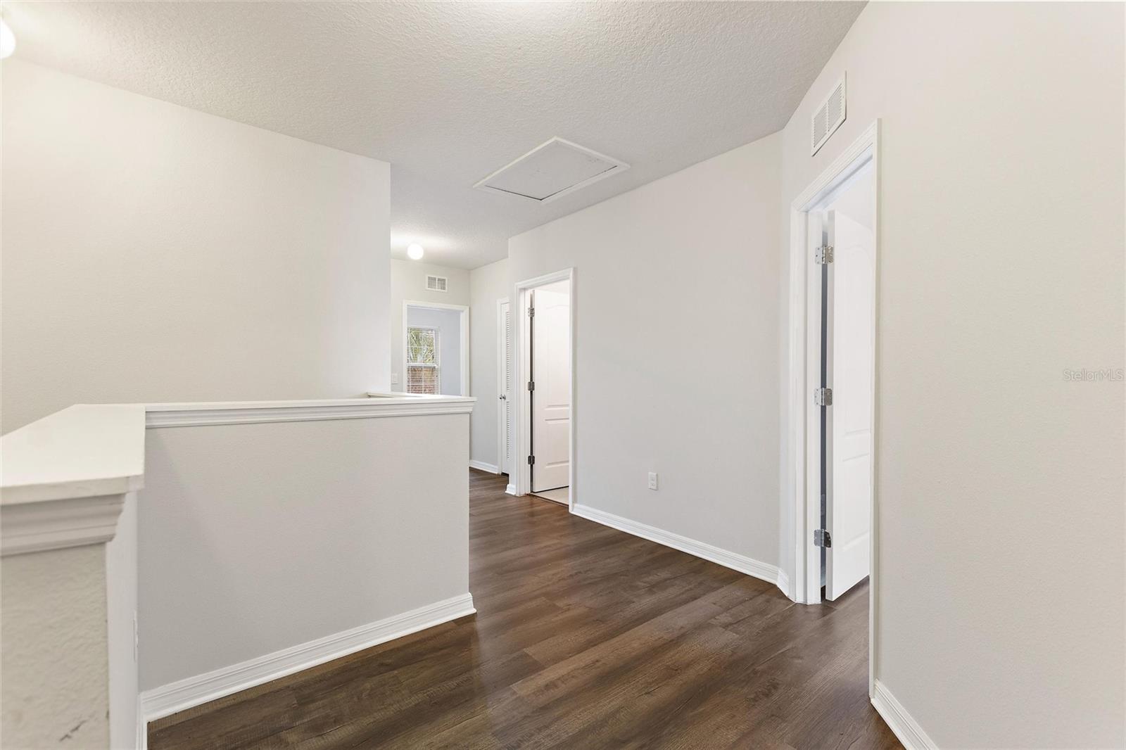 LAKE BLUFF/TOWN CENTER EAST PH - Residential