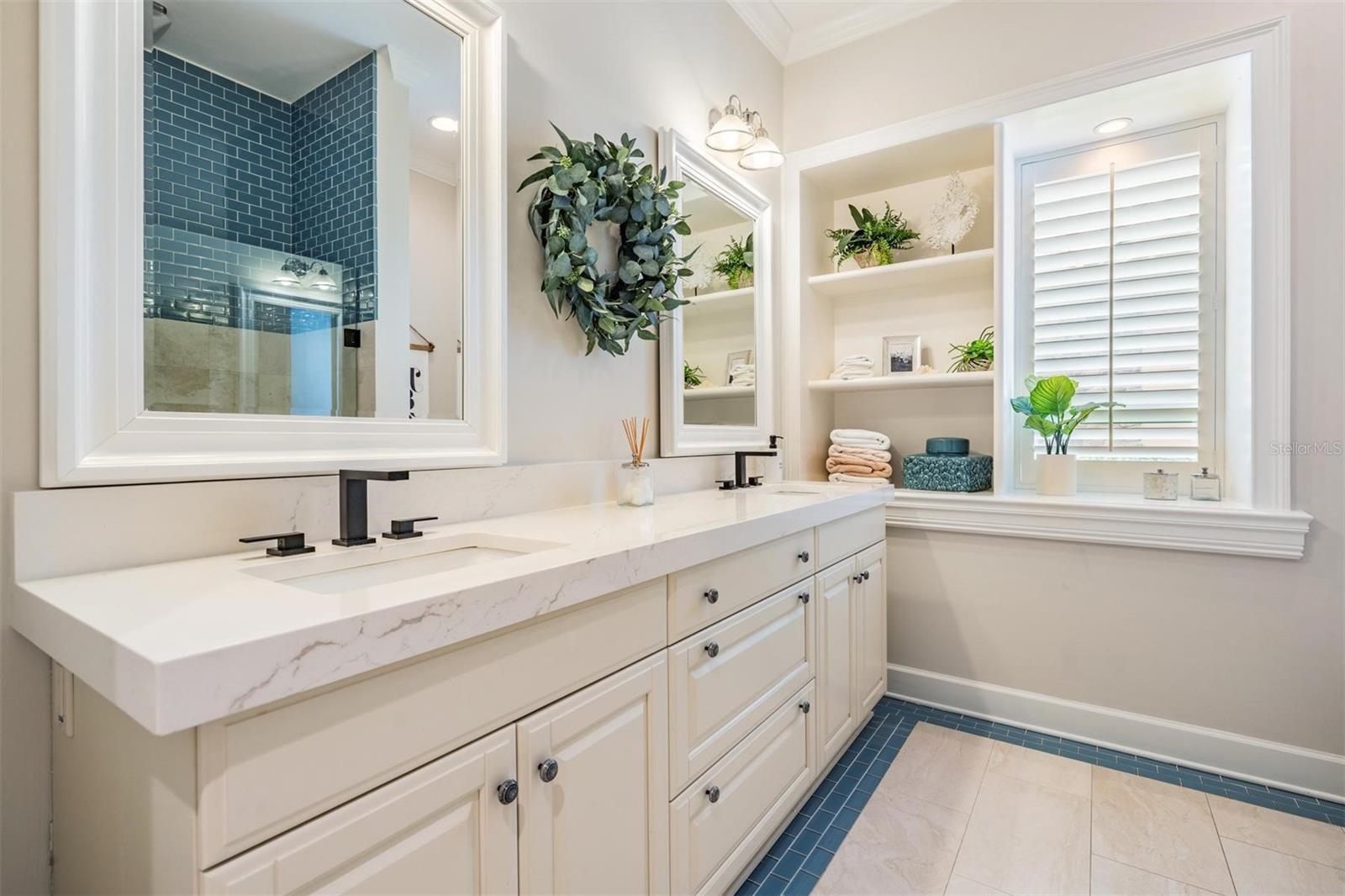 HAWKS LANDING - Residential