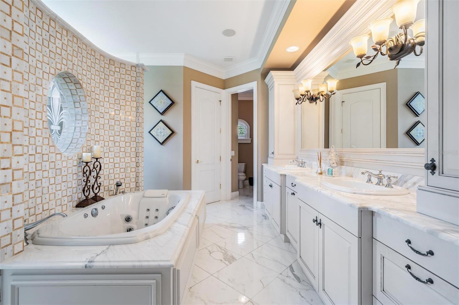 HAWKS LANDING - Residential