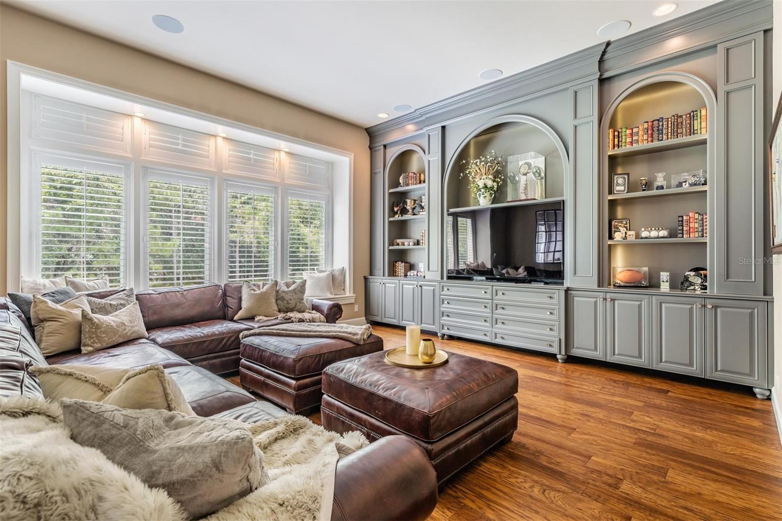 HAWKS LANDING - Residential