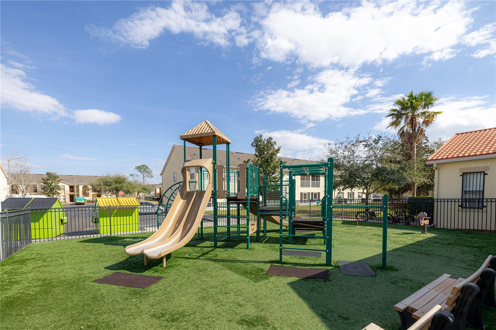 CLUB CORTILE CONDO PH 7 - Residential