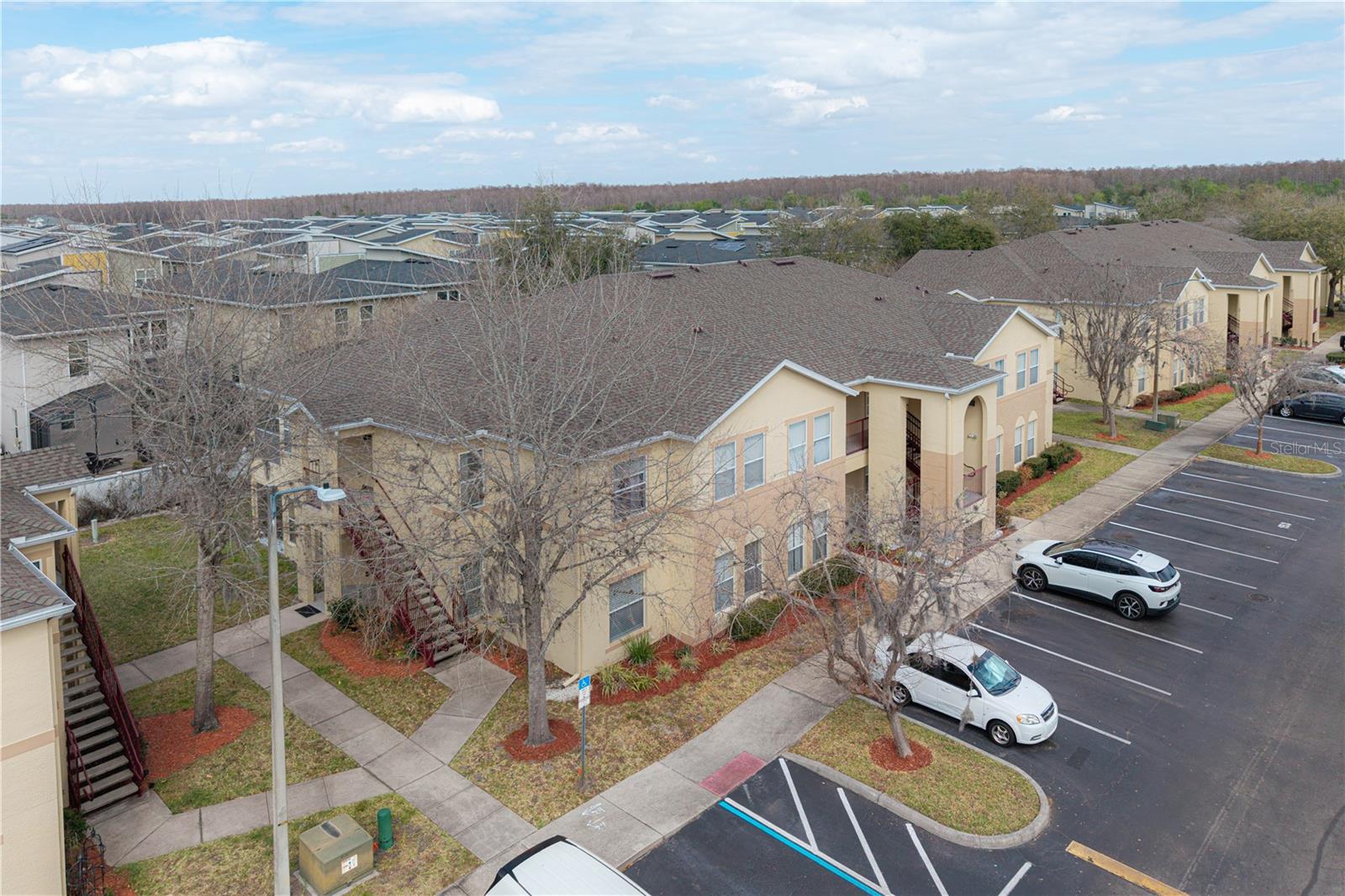 CLUB CORTILE CONDO PH 7 - Residential