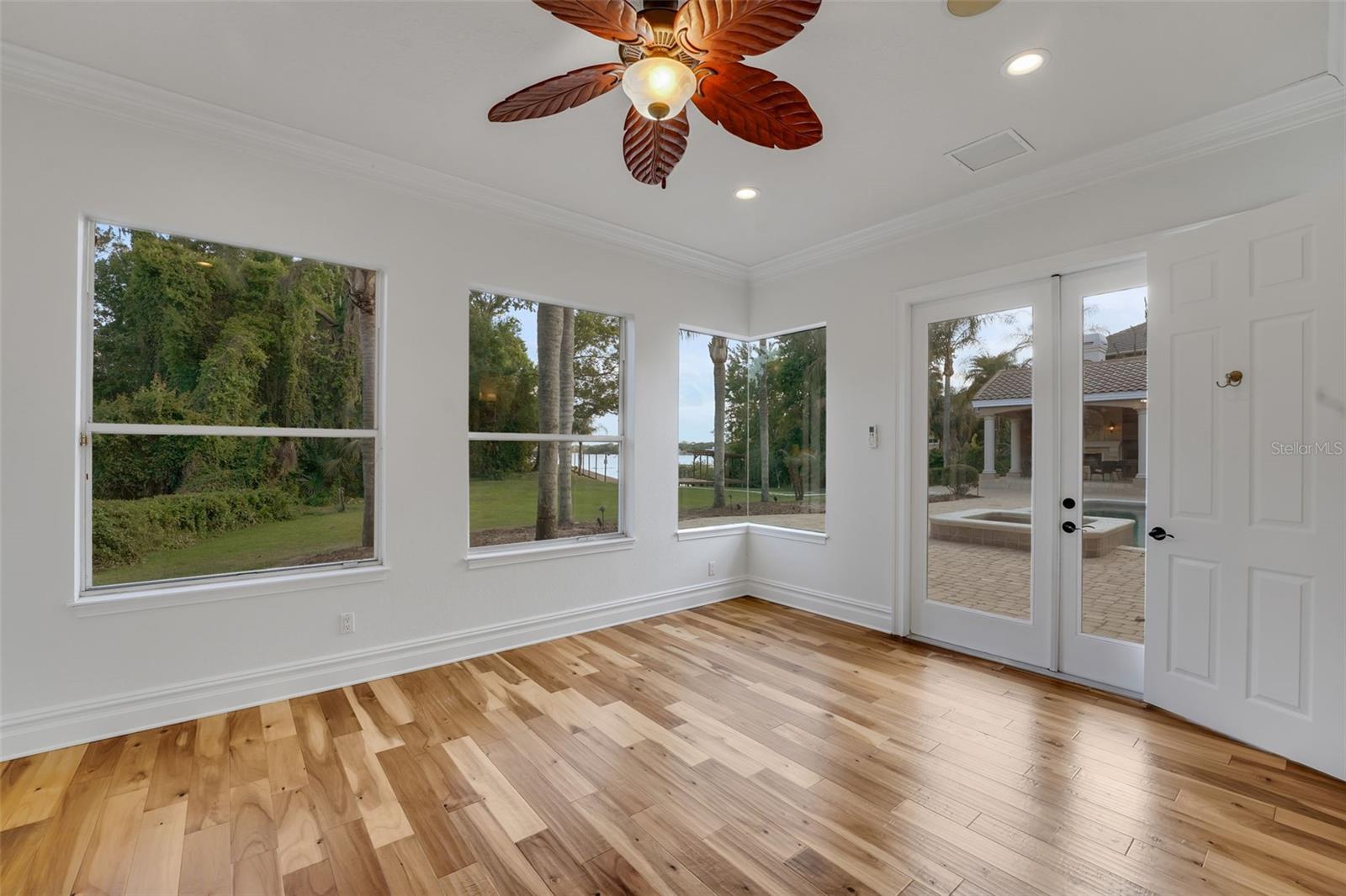 ACREAGE & UNREC - Residential