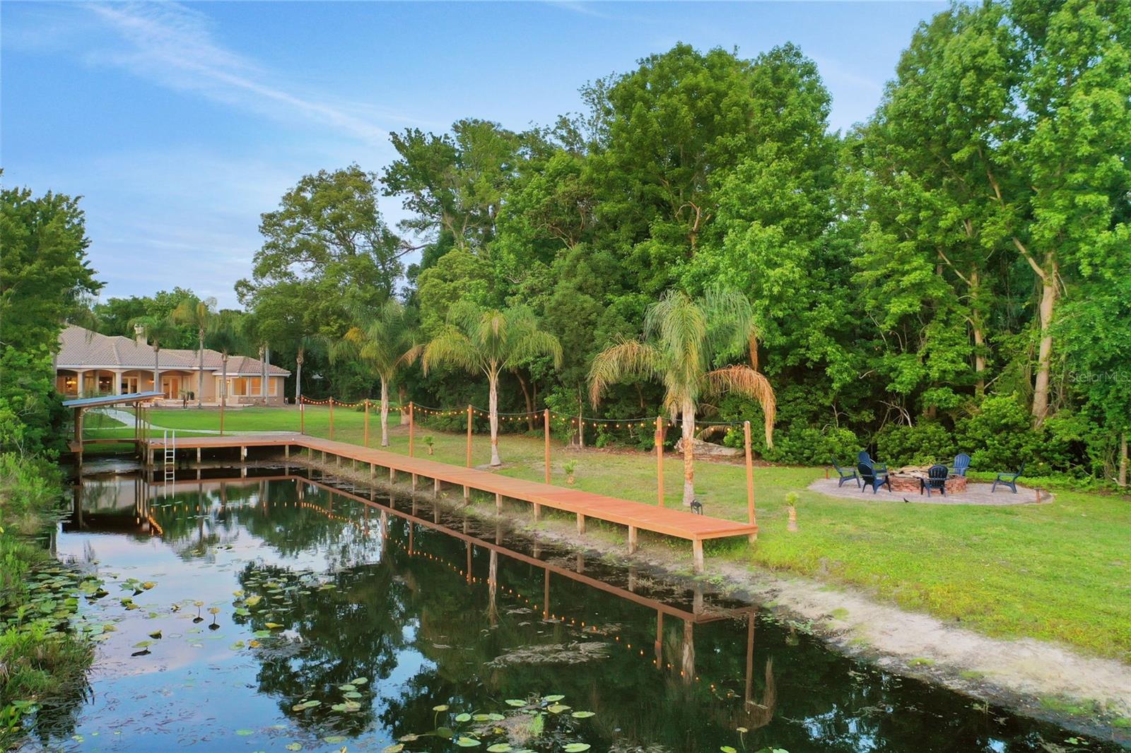 880 BRANTLEY DRIVE