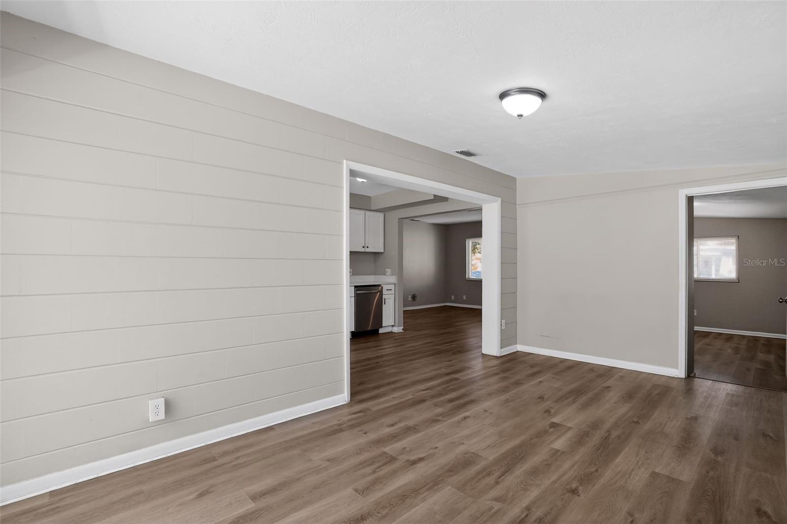 GOLDEN CREST - Residential