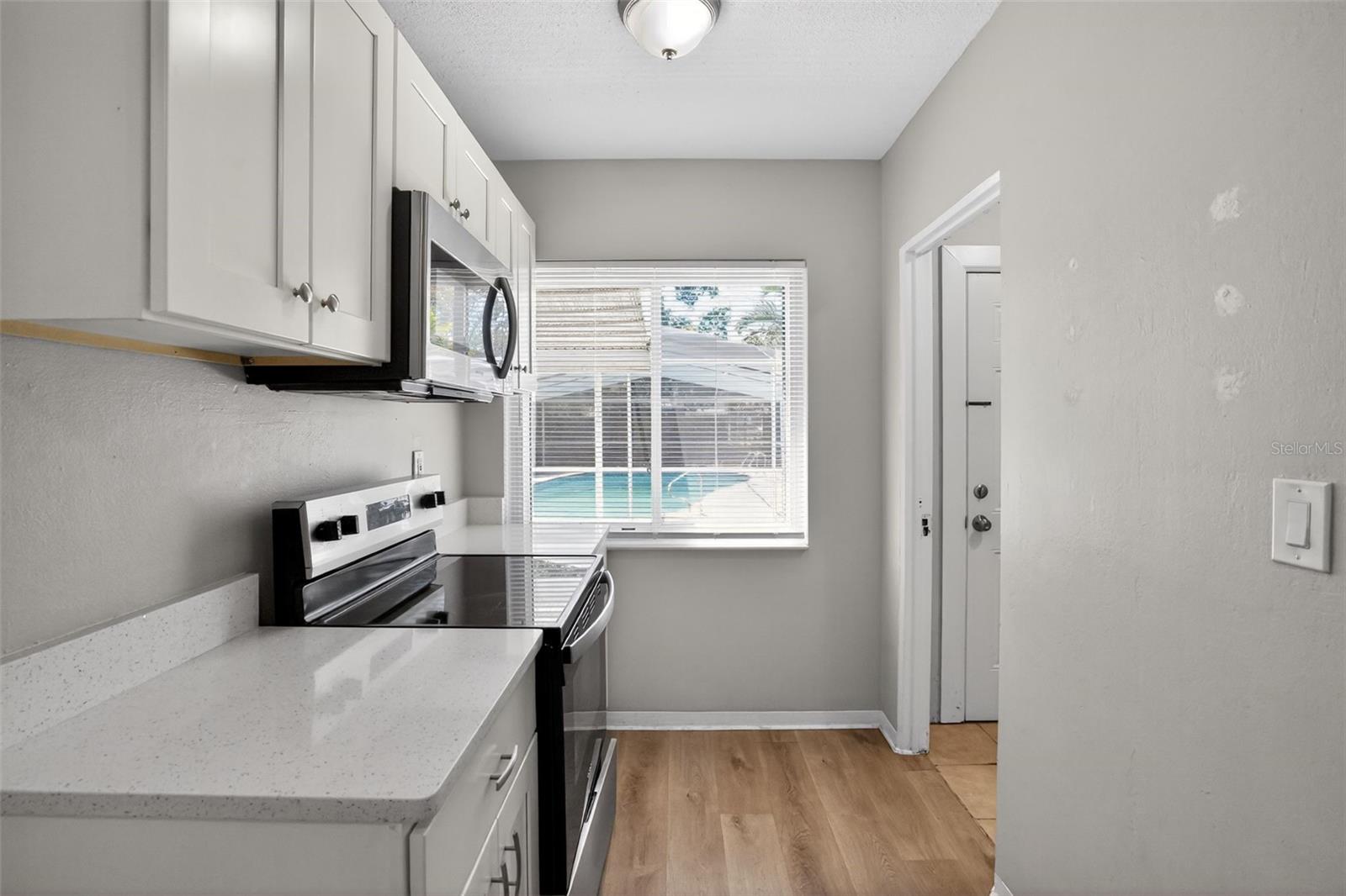 GOLDEN CREST - Residential