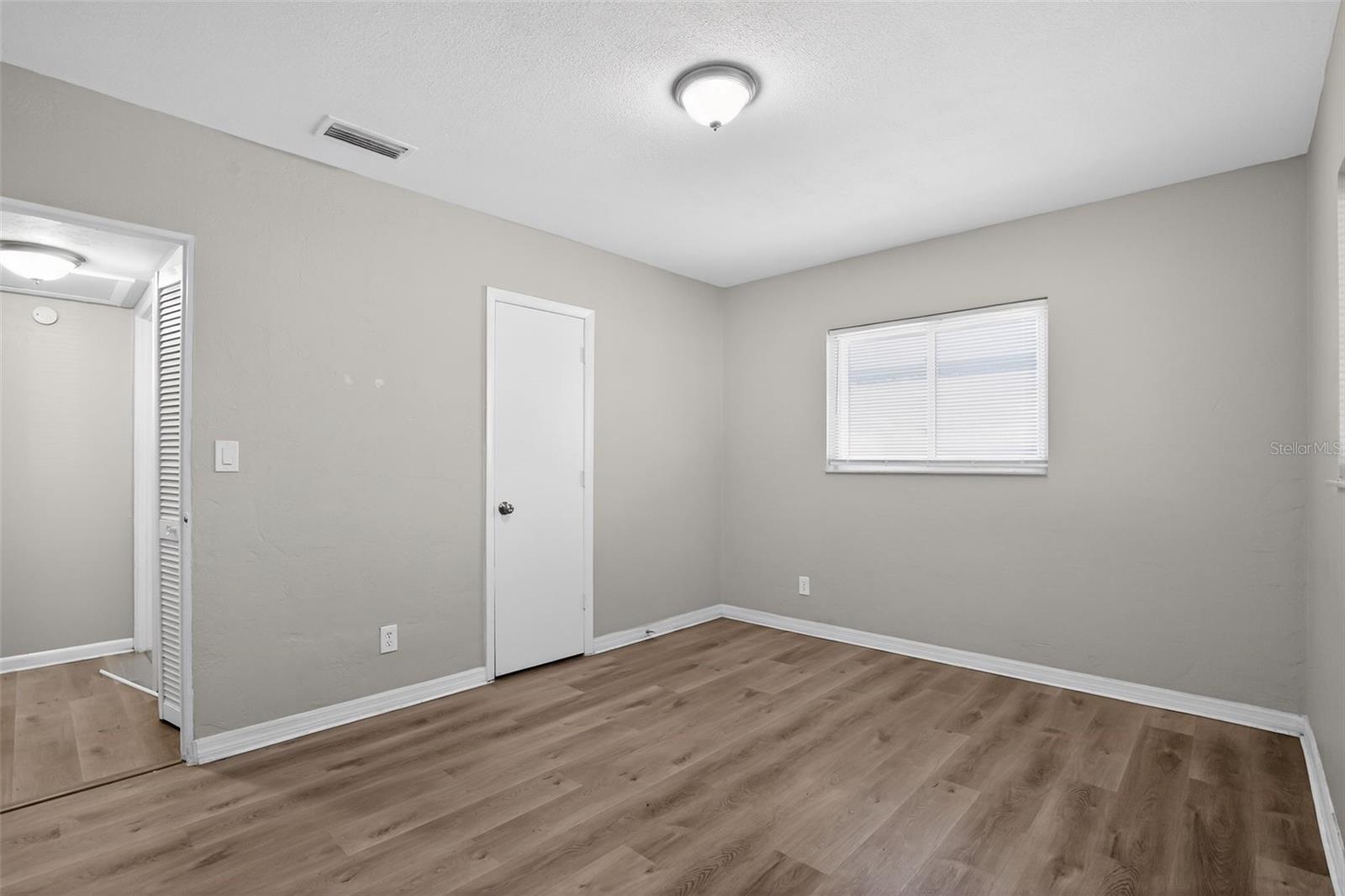 GOLDEN CREST - Residential