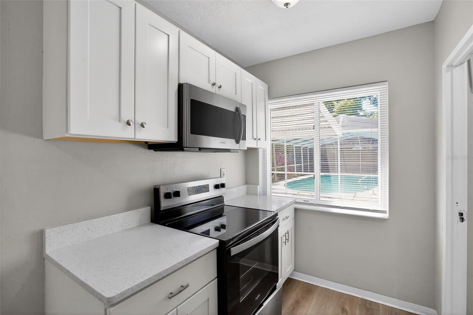 GOLDEN CREST - Residential
