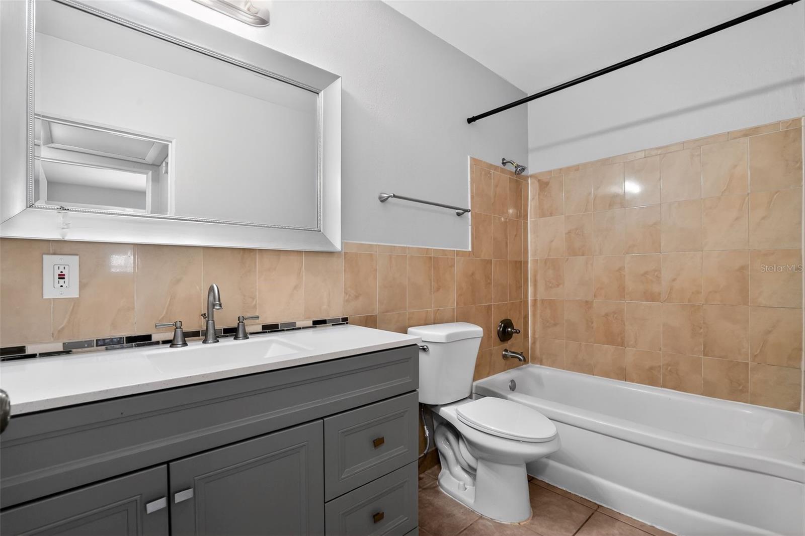 GOLDEN CREST - Residential