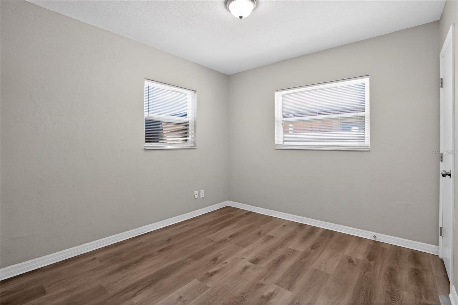 GOLDEN CREST - Residential