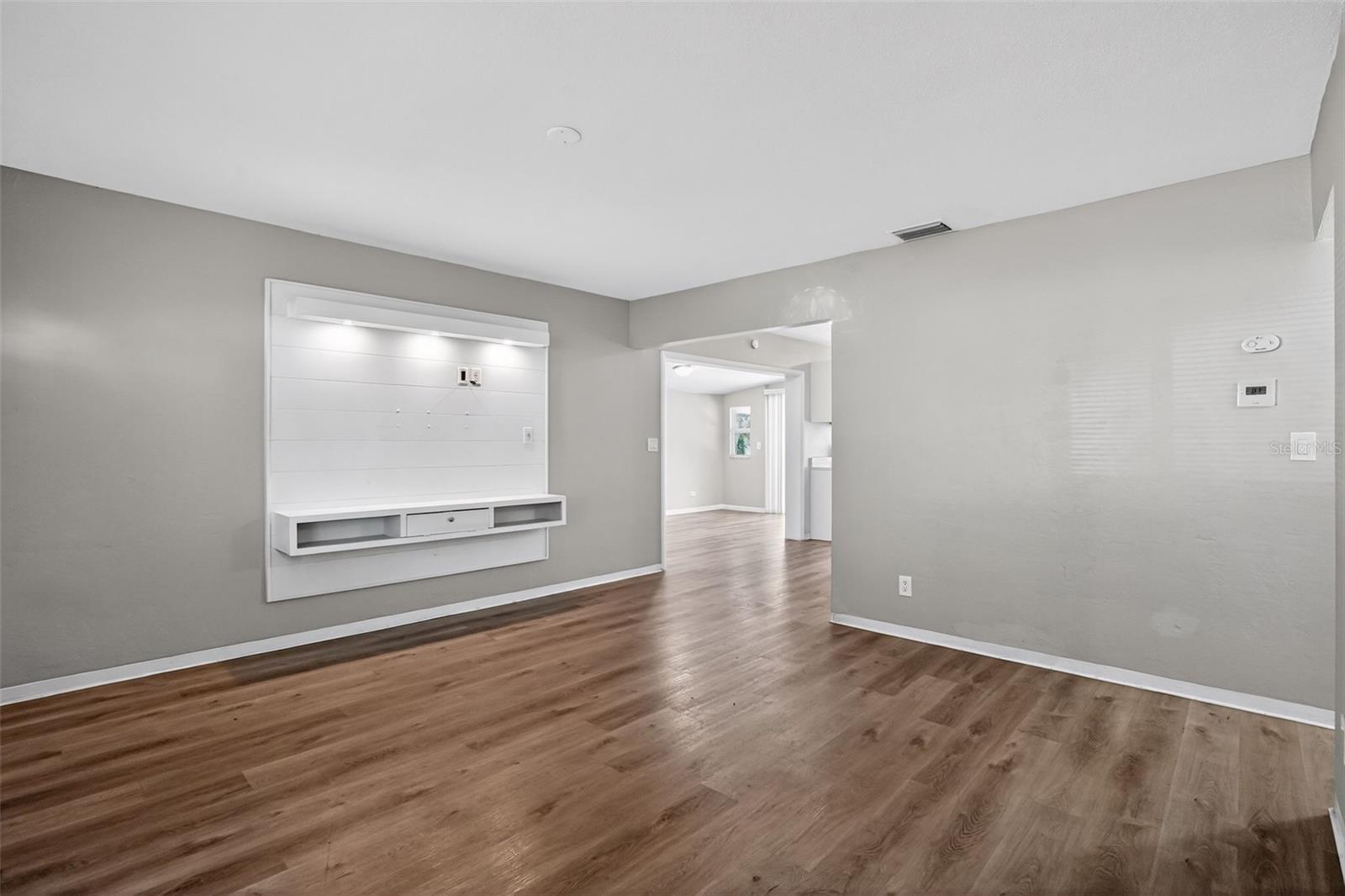 GOLDEN CREST - Residential