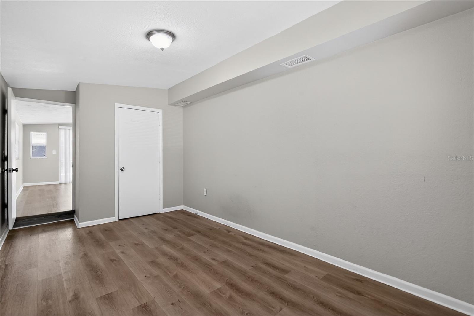 GOLDEN CREST - Residential