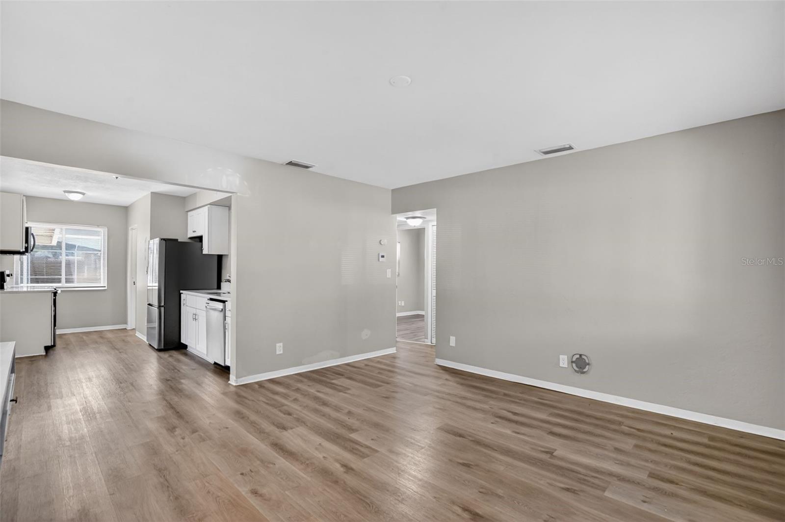 GOLDEN CREST - Residential