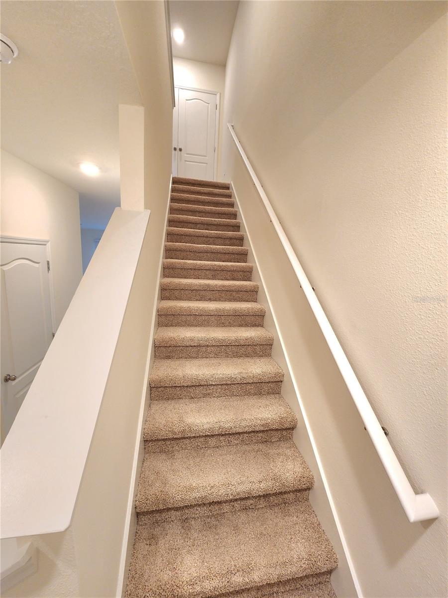 ATRIA/RIDGEWOOD LAKES - Residential Lease