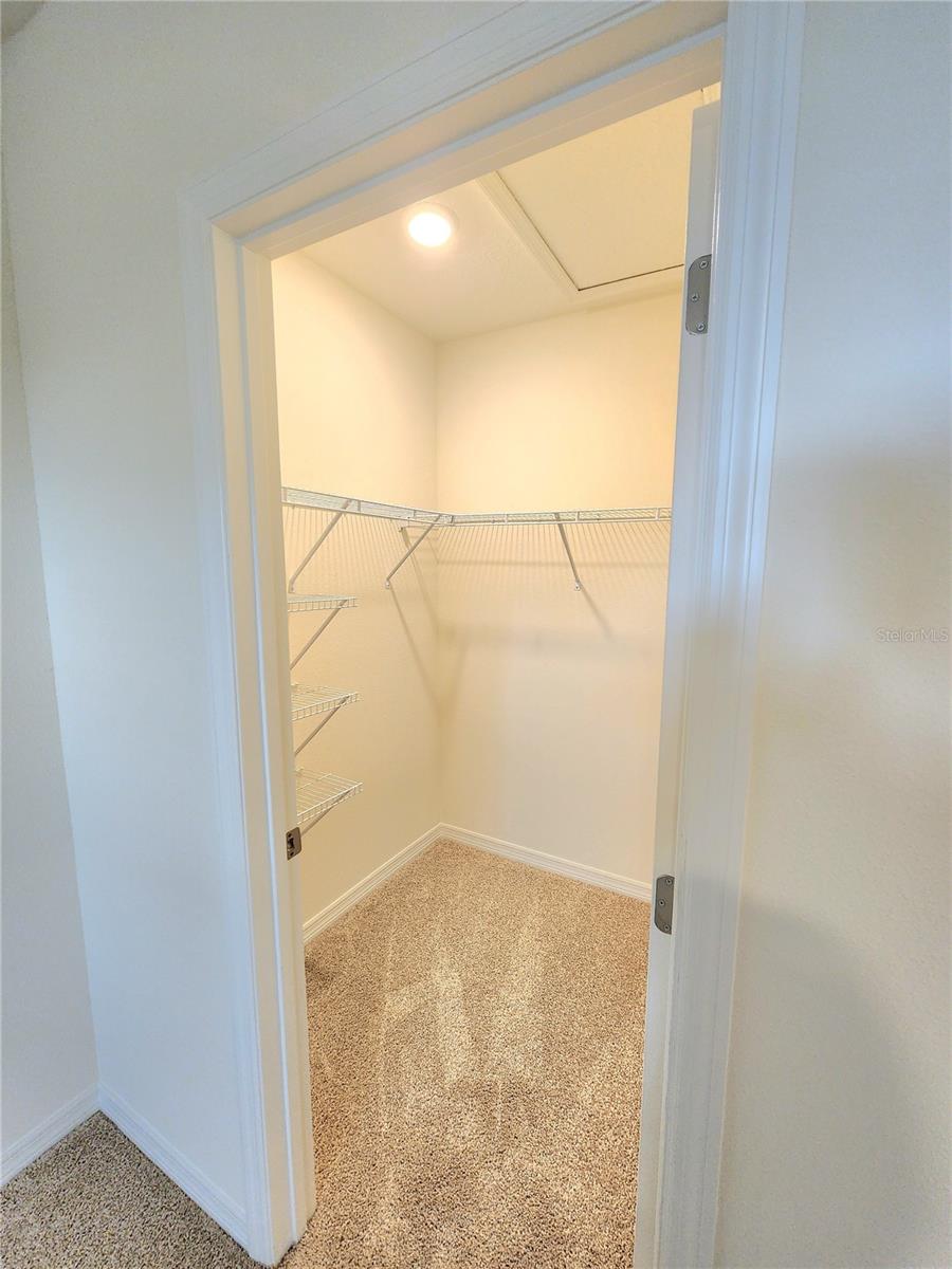 ATRIA/RIDGEWOOD LAKES - Residential Lease