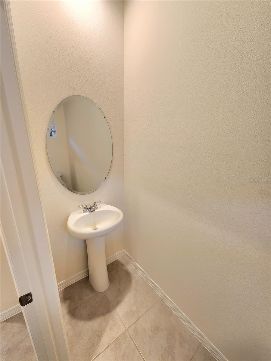 ATRIA/RIDGEWOOD LAKES - Residential Lease