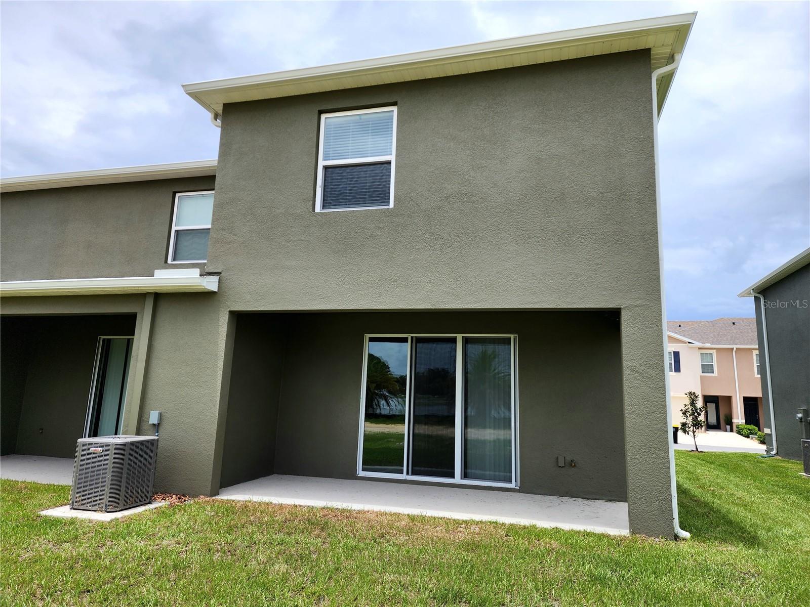 ATRIA/RIDGEWOOD LAKES - Residential Lease