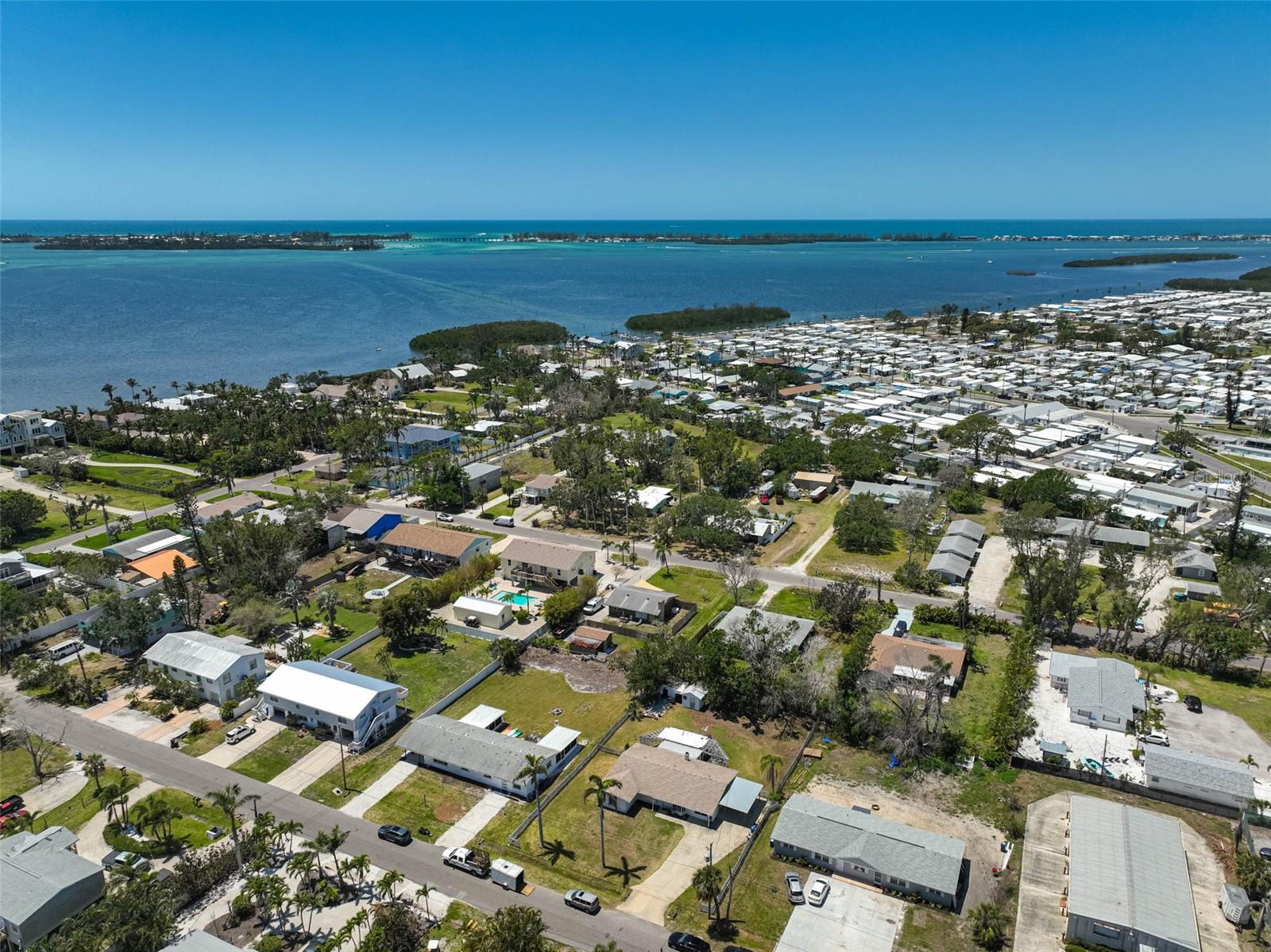 BAY BEACH - Residential