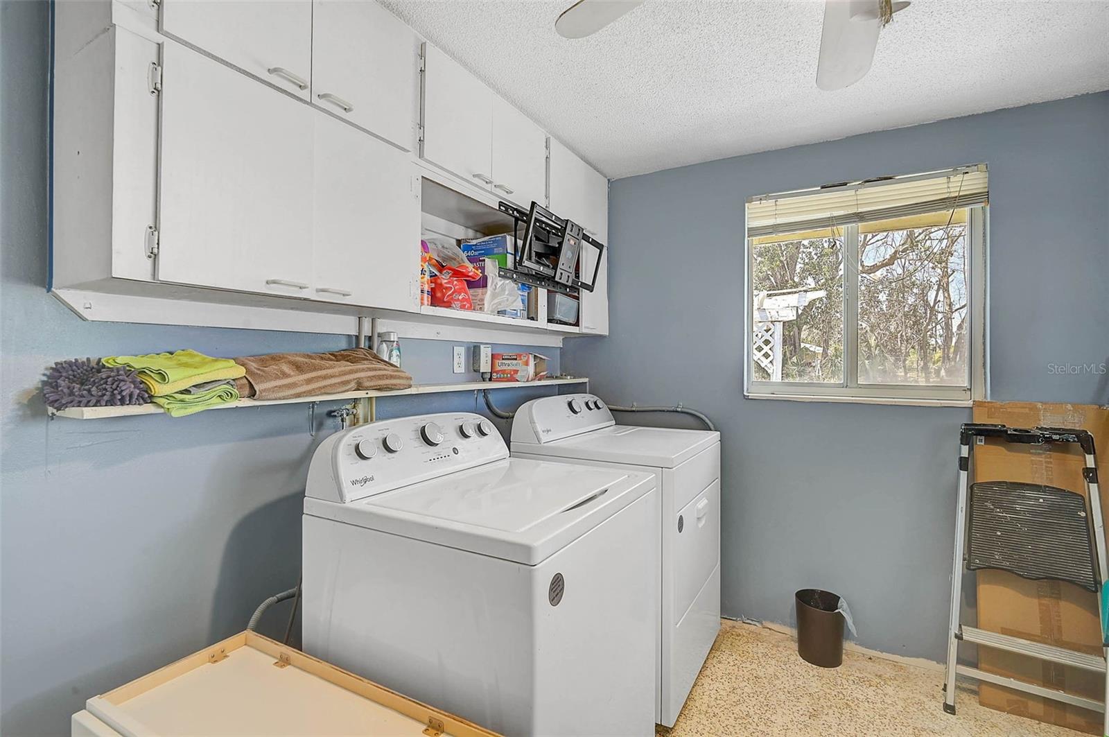 BAY BEACH - Residential