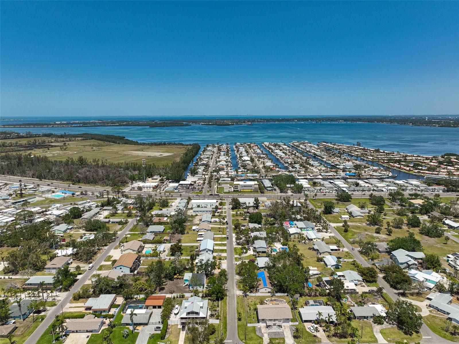 BAY BEACH - Residential